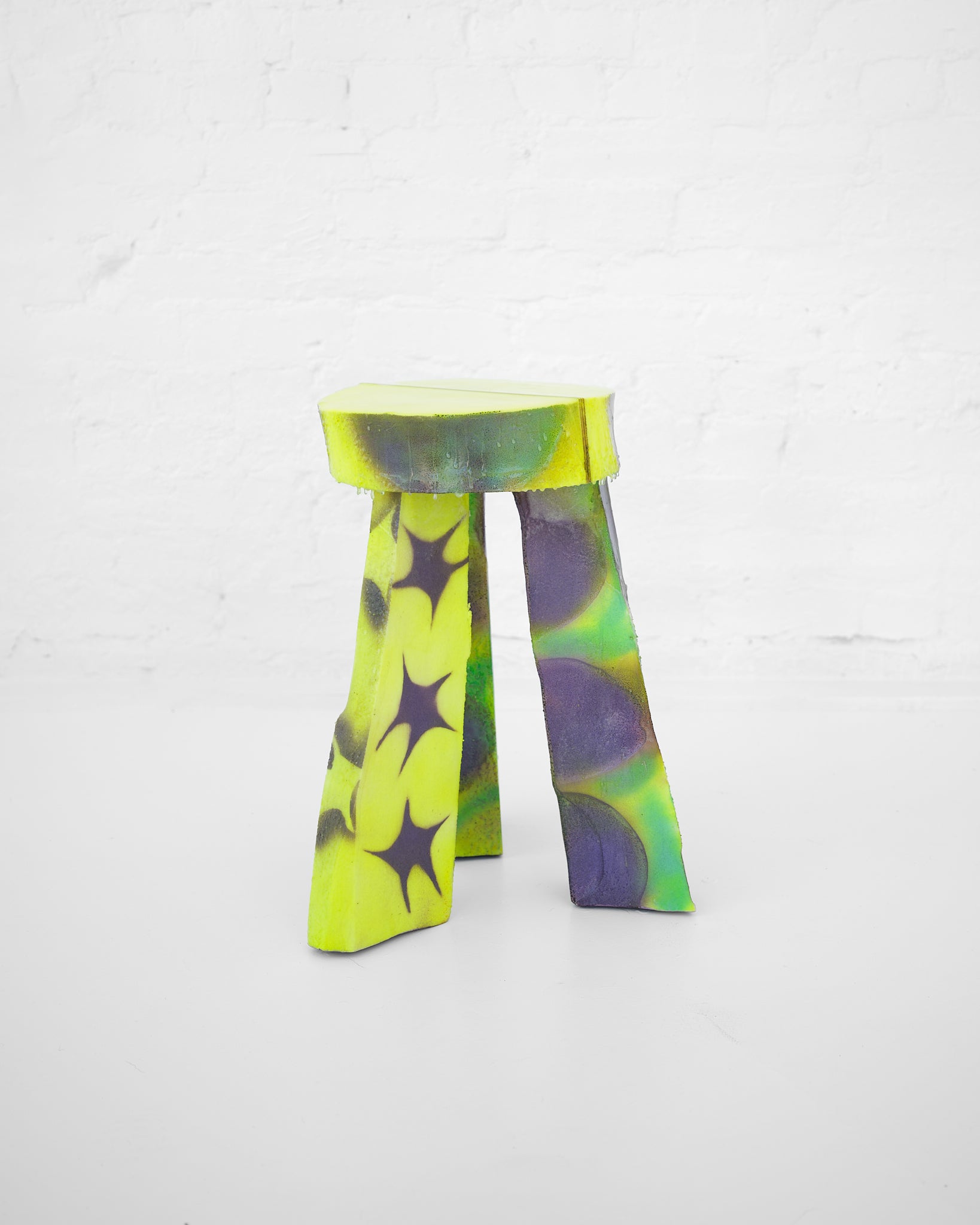 Yellow Star Mess Table