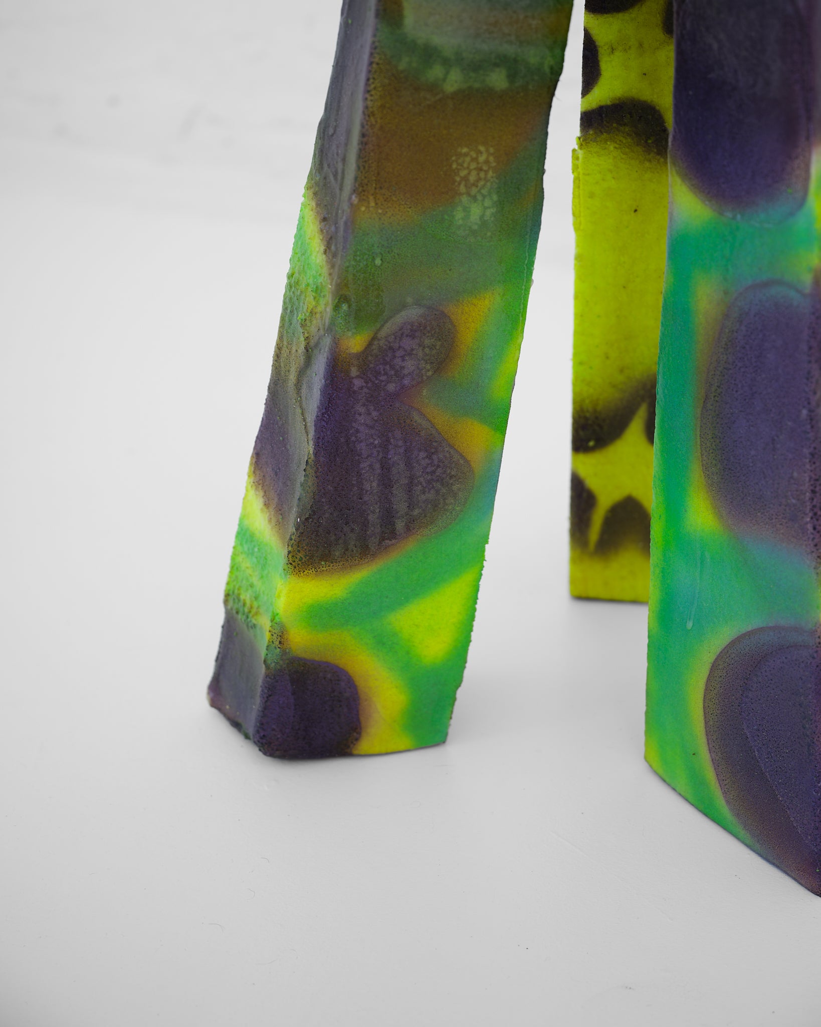 Yellow Star Mess Table